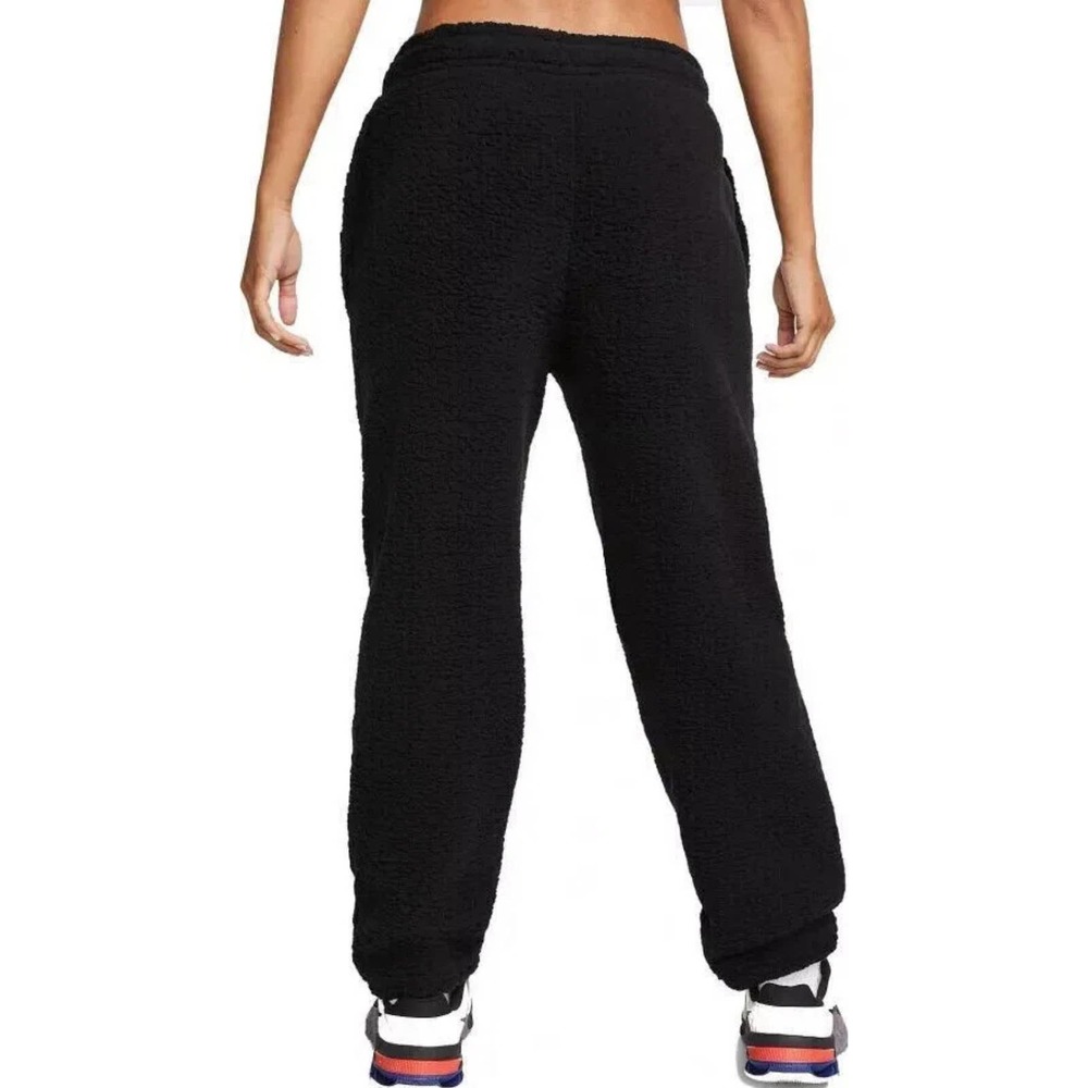 Nike Womens S Therma FIT Pants Womens Cozy Sweatpants  BK Joggers DQ6261 010 NWT